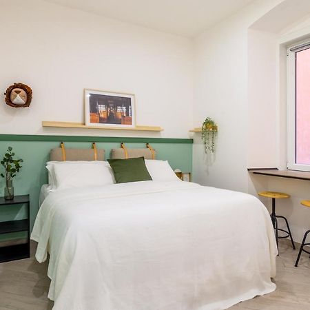 Lovely And Tiny Pied-A-Terre In The City Center Trieste Exteriör bild