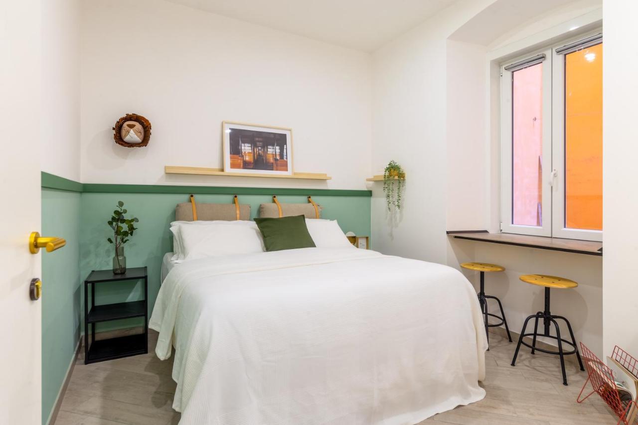 Lovely And Tiny Pied-A-Terre In The City Center Trieste Exteriör bild