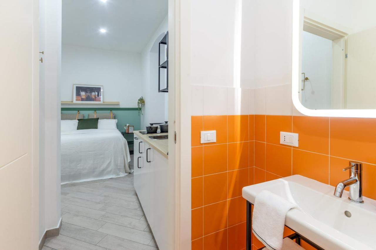 Lovely And Tiny Pied-A-Terre In The City Center Trieste Exteriör bild